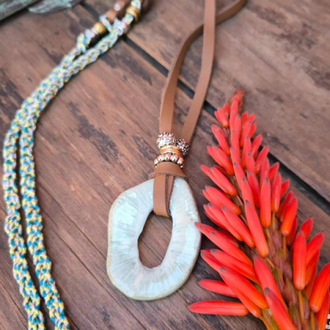 COLLARES